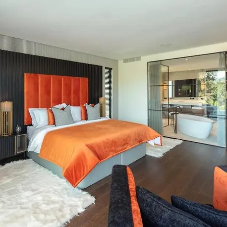 Villa Luxurious With Private Pool In *